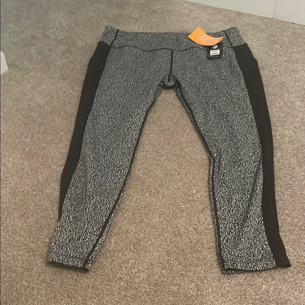 Avia Black and Gray Leggings with Tapered Design